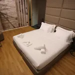 Boutique Adelar Szálloda Tirana