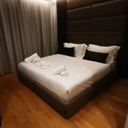 Boutique Adelar Hotel *