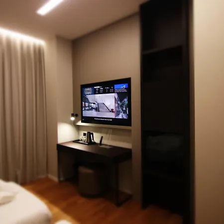 Boutique Adelar Otel *