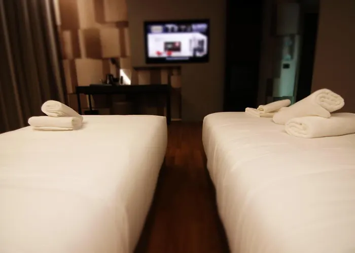 Boutique Adelar Tiran